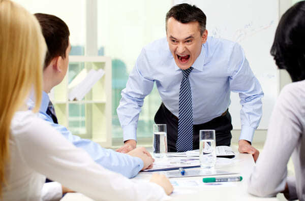 Почему люди терпят хамство и грубость от своего начальства?