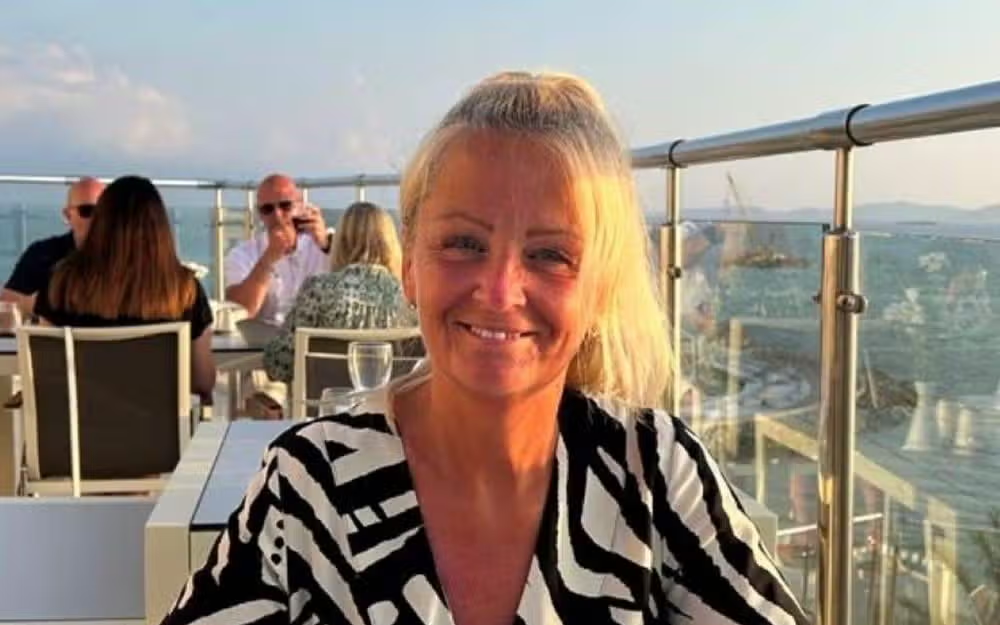 Мужчина арестован после того, как мать шестерых детей умерла во время утренней прогулки с собакой