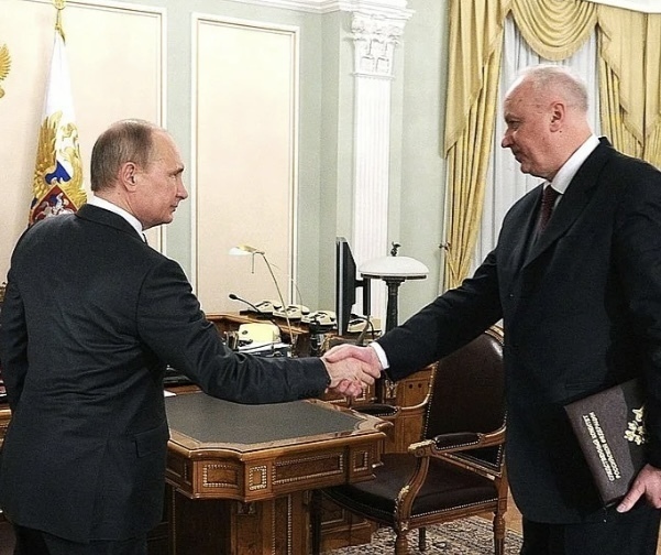 Участившиеся обращение к Путину, это доверие или безысходность