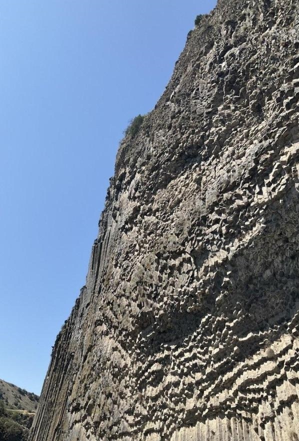 Ущелье Симфония камня (Армения, Гарни) - Очень необычно