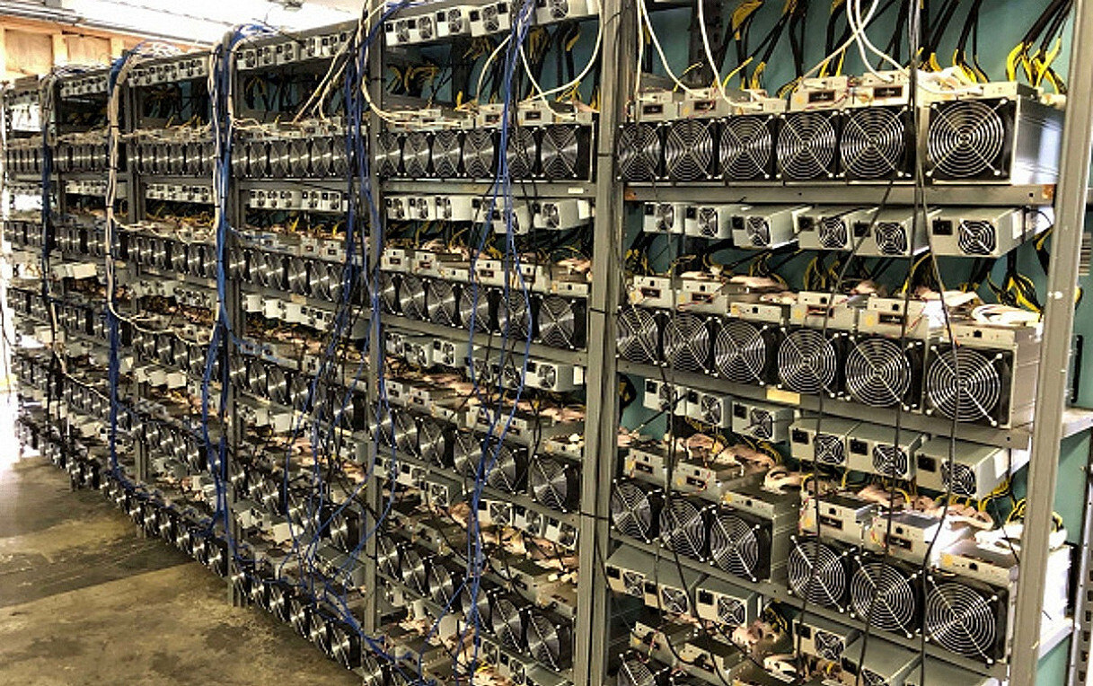 Подписан закон, разрешающий майнинг криптовалют в России. Кому и при каких условиях это разрешено