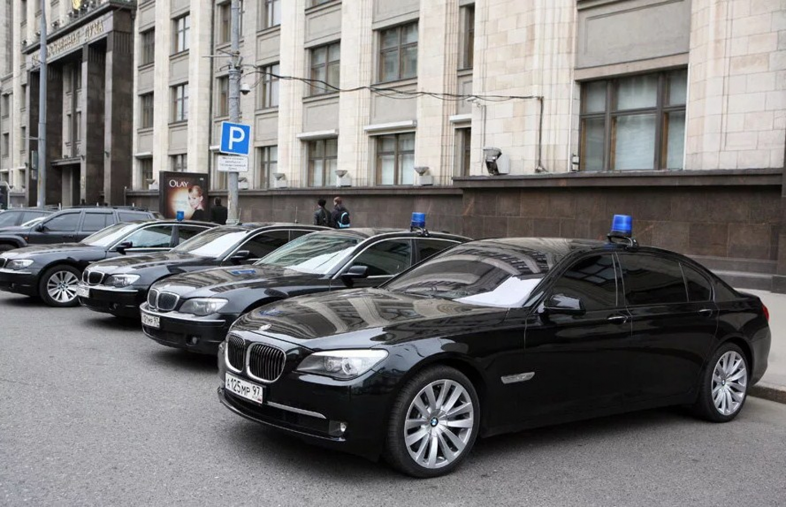 Тонирован автомобиль? Значит гомосексуалист!