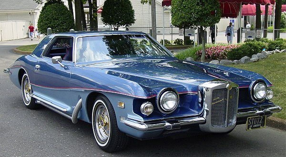 Stutz Blackhawk: легендарный автомобиль, олицетворяющий американскую роскошь и мощь
