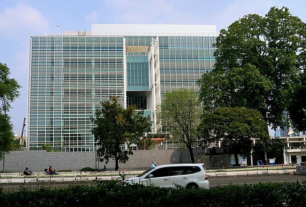 «Было страшно выходить из машины» Россияне стремятся попасть в США. Какие опасности их там поджидают?