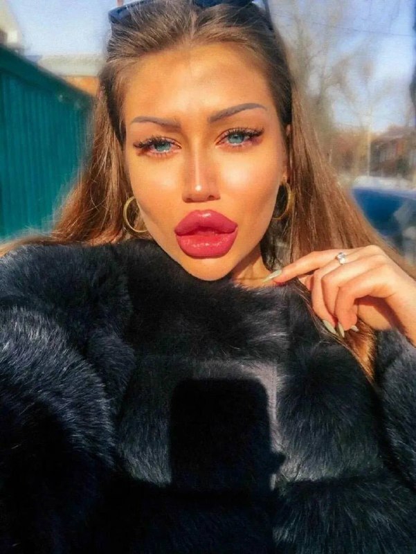 Какие изменения в женской внешности, вас раздражают больше всего?