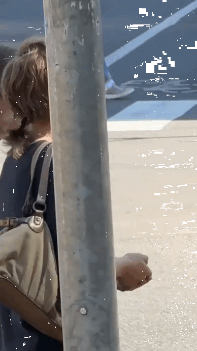 Зачем в нашем проблемном соседнем государстве люди стали носить безликие маски