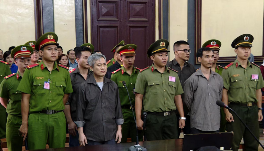 Поскольку Вьетнам ужесточает контроль над критикой, множество людей оказываются в тюрьмах и сосланы