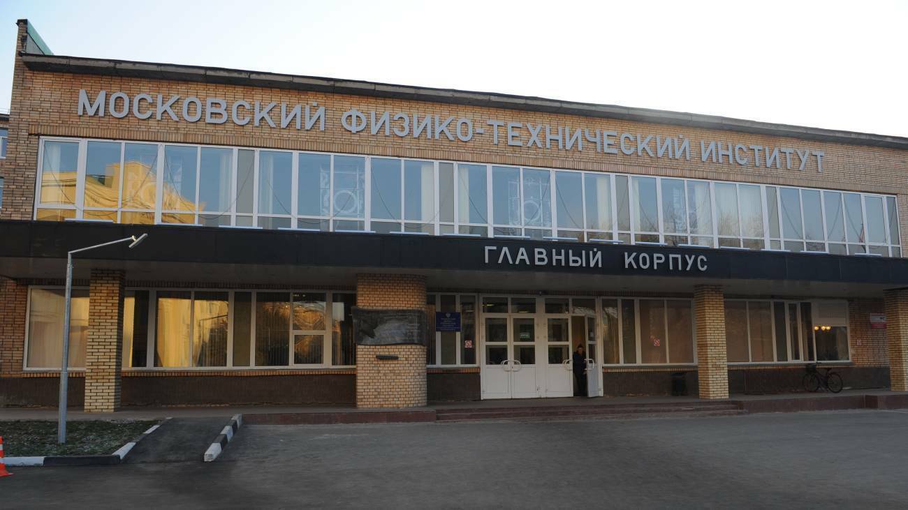 Какие российские вузы вошли в рейтинг самых успешных университетов мира? А также о личном опыте обучения в одном из них