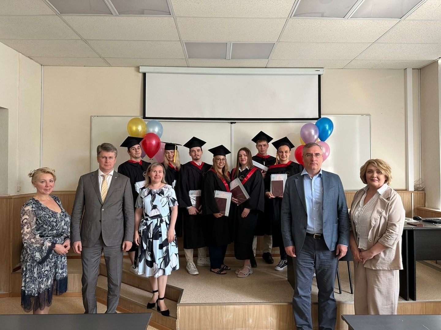 Какие российские вузы вошли в рейтинг самых успешных университетов мира? А также о личном опыте обучения в одном из них