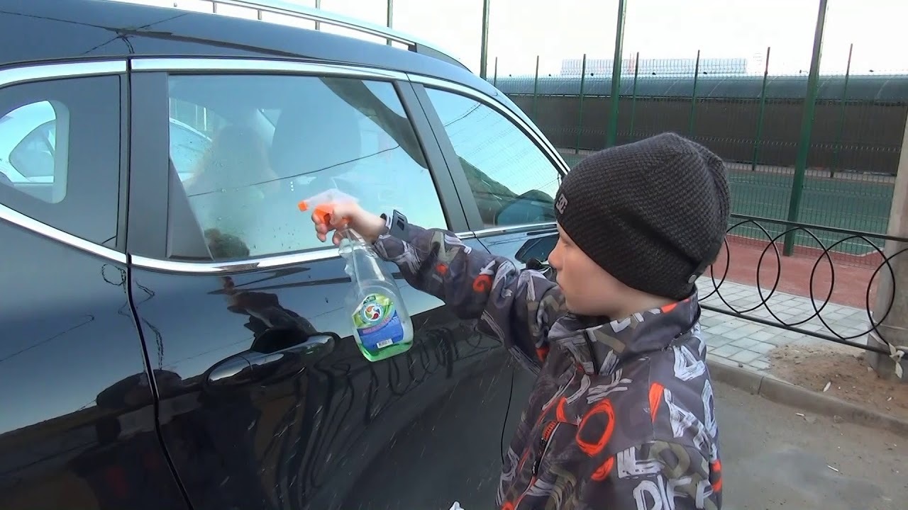 Под дулом пистолета: 10-летний москвич зарабатывал маме на цветы