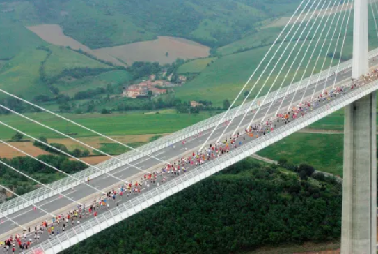 Как самый высокий мост в мире изменил карту Европы