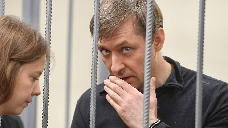 🔥⚡💪 Пусть Путин разберётся! Экс-полковника Захарченко, похитившего 1,4 млрд рублей уже год не отпускают на СВО ⚡🔥