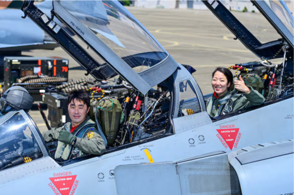 Южнокорейцы когда-то скинулись на истребители. Теперь они делают свои собственные