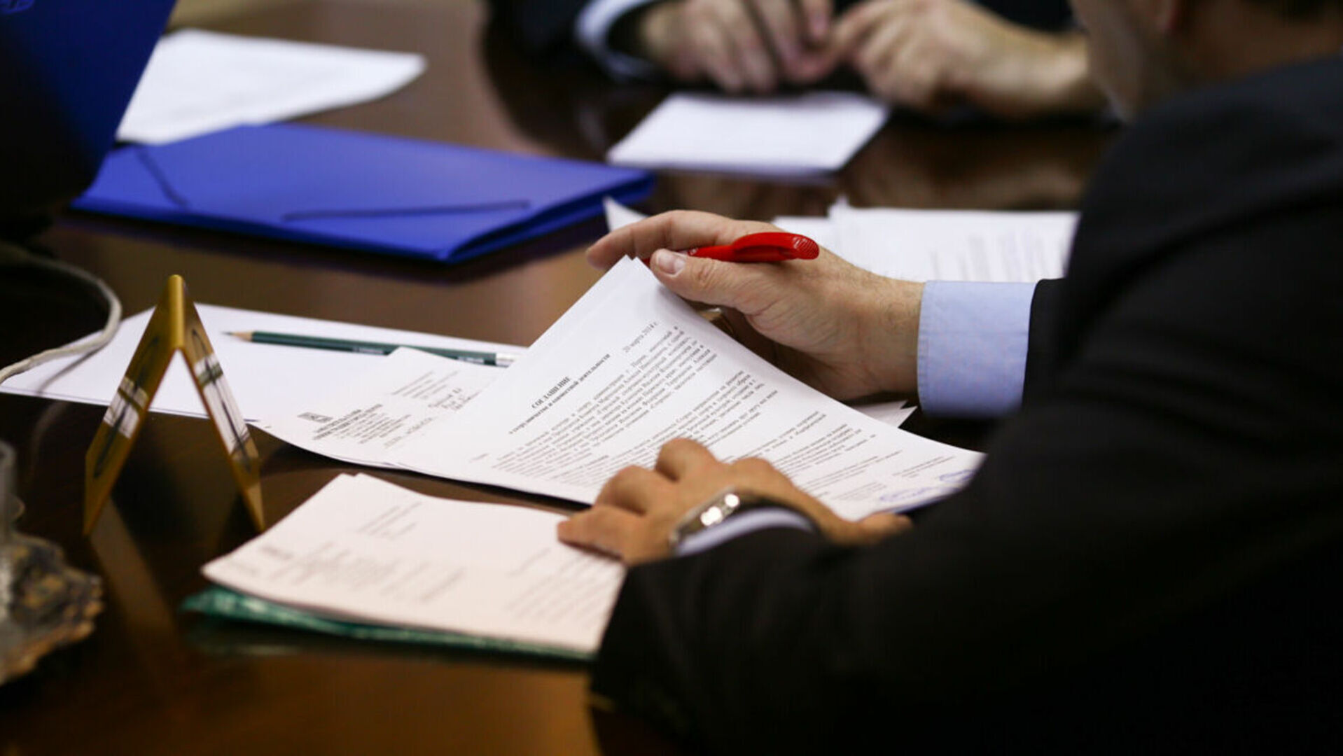 Неисполнение Обязанностей: Чиновники Могут Избежать Наказания?