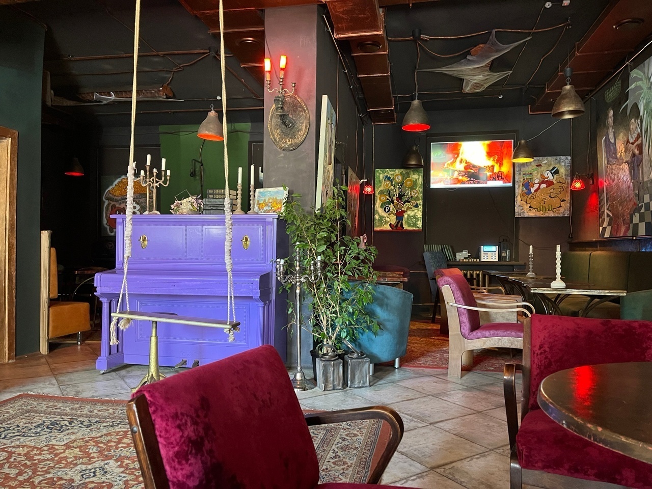 Где есть в Минске. Рассмотрим заведения от ресторана до народной столовой и цены в них