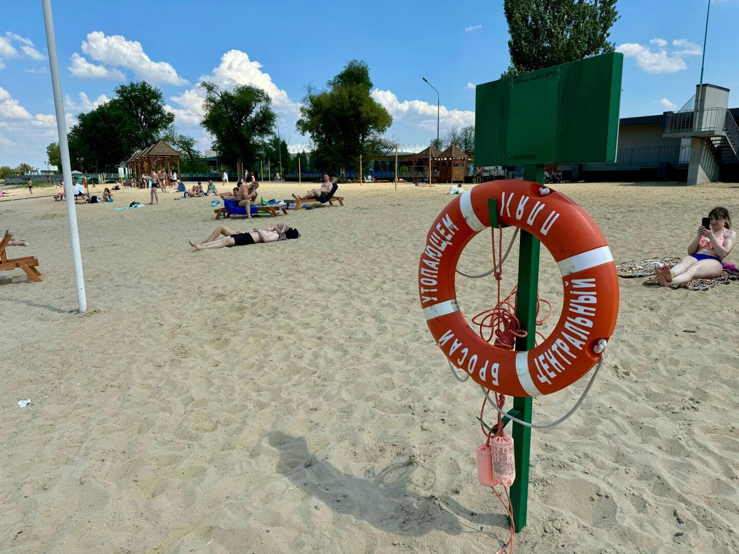 Пока все сокрушаются об ушедшем лете, в городе Ростове-на-Дону оно продолжается