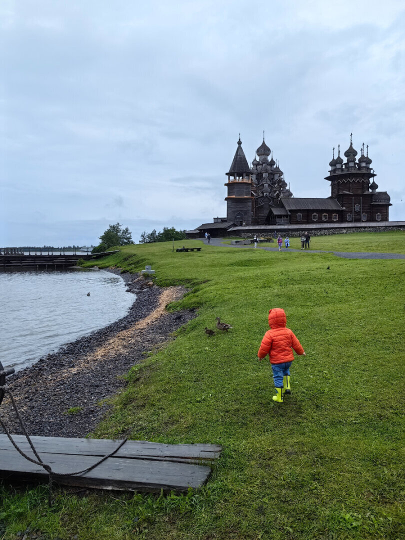 Общество само создает "яжматерей", а потом ненавидит их: история о том, как меня не пустили в туалет с ребенком.
