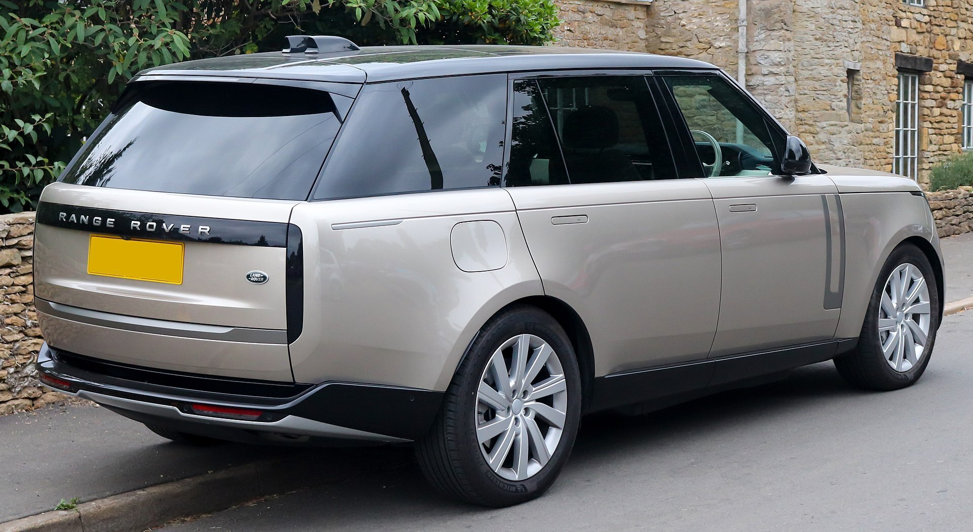 Range Rover (L460) пятое воплощение