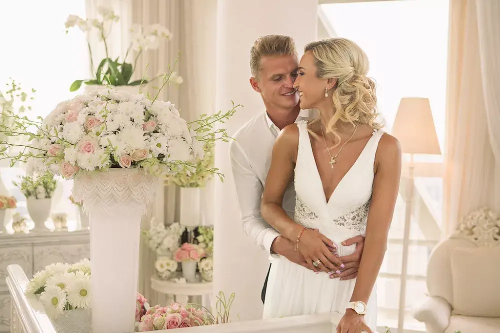 Названа цена недвижимости, которую экс-супруг Бузовой подарил своей жене.