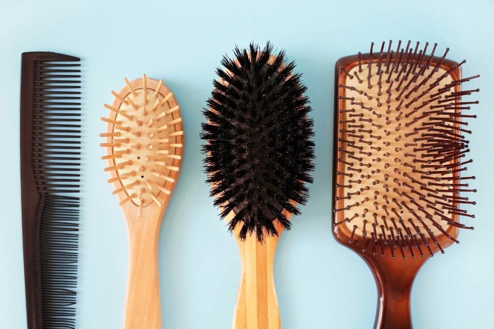 Нужна ли расческа? Или как часто надо расчесывать волосы?