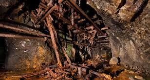 Число погибших при взрыве на угольной шахте в Иране превысило 50 человек. Продолжаются спасательные работы