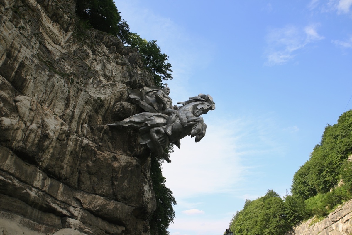 Северная Осетия / Алания — Земля, где легенды становятся реальностью.
