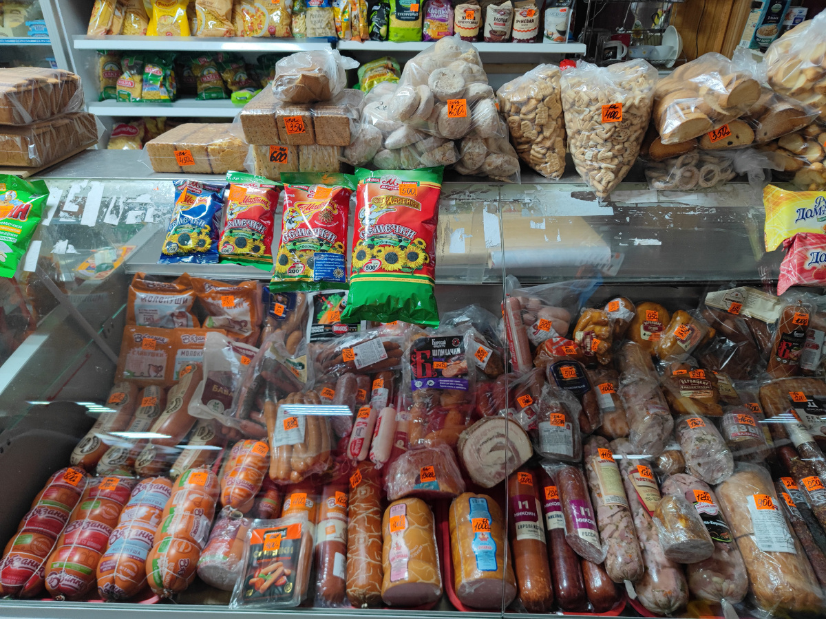 Что можно купить на 1000 рублей в самом северном городке России, куда самолет летает раз в неделю?