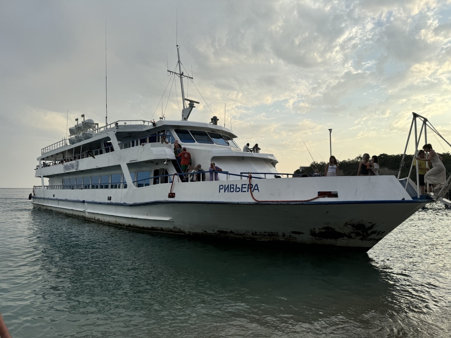 Геленджик. Голубая бухта. С этого курорта вы захотите сбежать и больше никогда не возвращаться