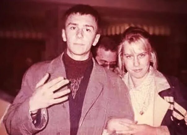 ✅ Снова один?! Четвертая жена Сергея Шнурова Ольга Абрамова подала на развод