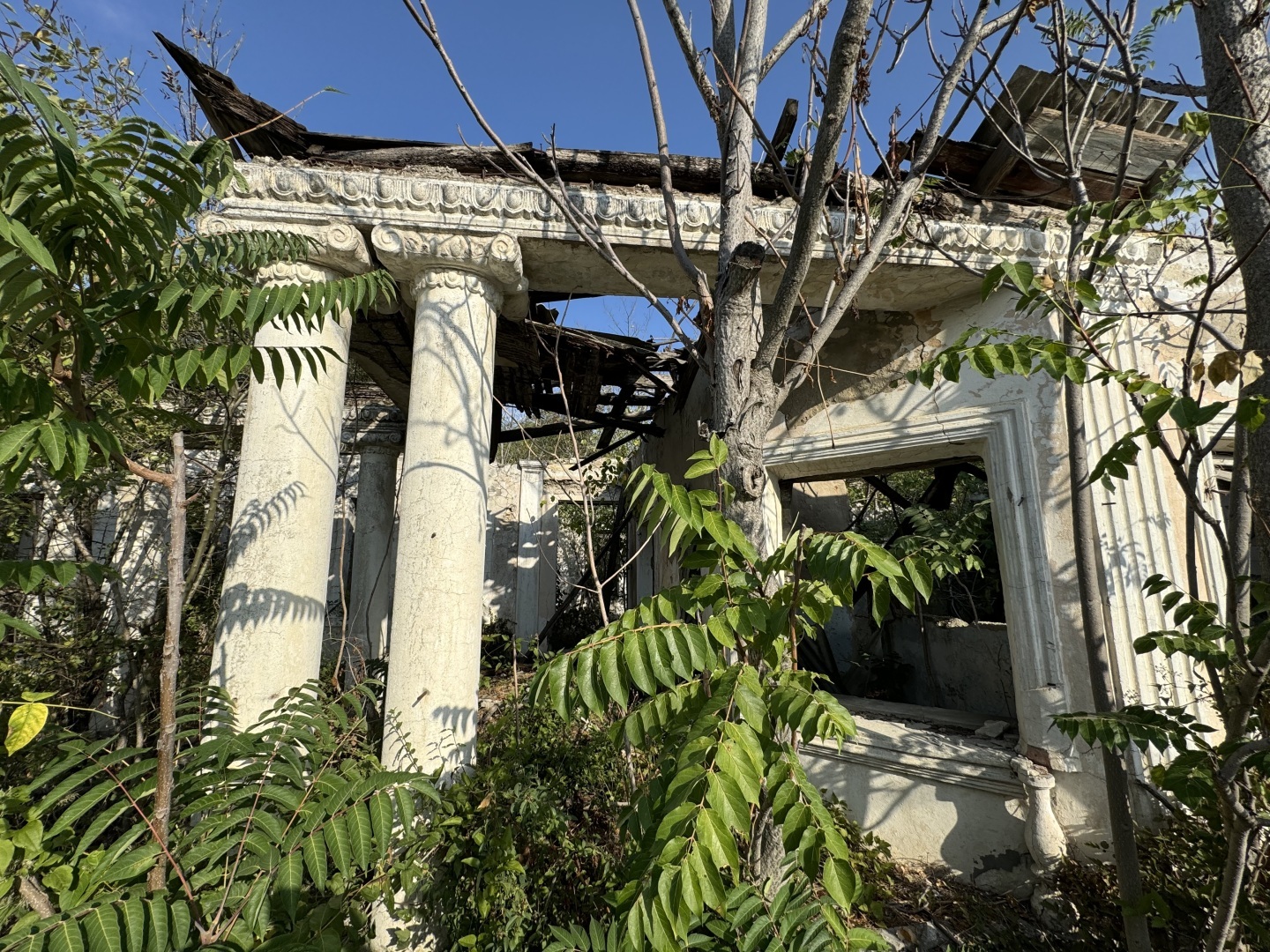 Геленджик. Голубая бухта. С этого курорта вы захотите сбежать и больше никогда не возвращаться