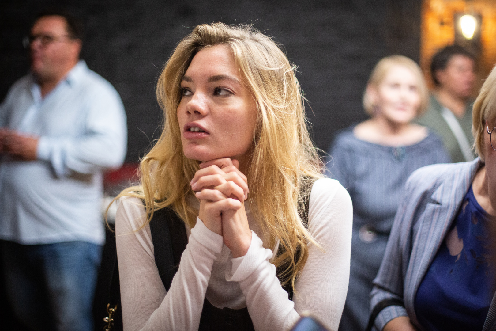 Эмпатичный Кологривый, эротичные коровы и пять дам на одной площадке , или Звезды о сериале «Комбинация»