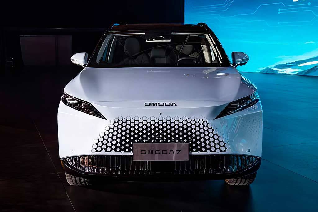 Omoda C7: официальные фото и характеристики для российского рынка