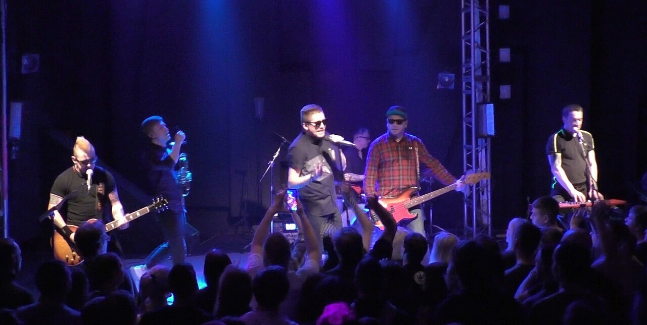 Панк-рок, как мое любимое музыкальное направление: знакомлю с моими любимыми и не очень группами на российской сцене