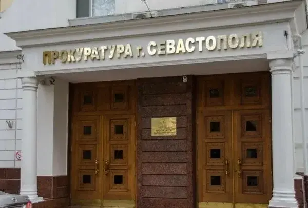 Правительство и Департамент капстроительства Севастополя дважды ломали зубы, пытаясь отобрать квартиру у Ветерана труда