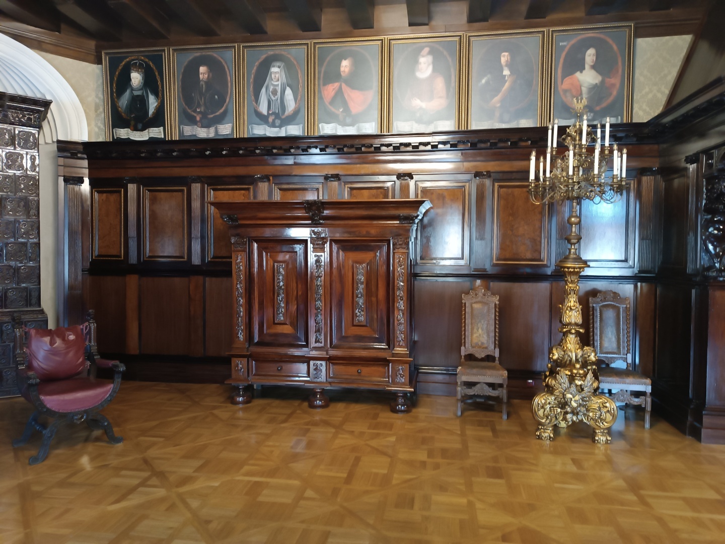 Мирский (рыцарский) и Несвижский замки, которыми владели Радзевиллы в XVI-XVIII веках. Мой третий культурный день в Беларуси. Часть 2