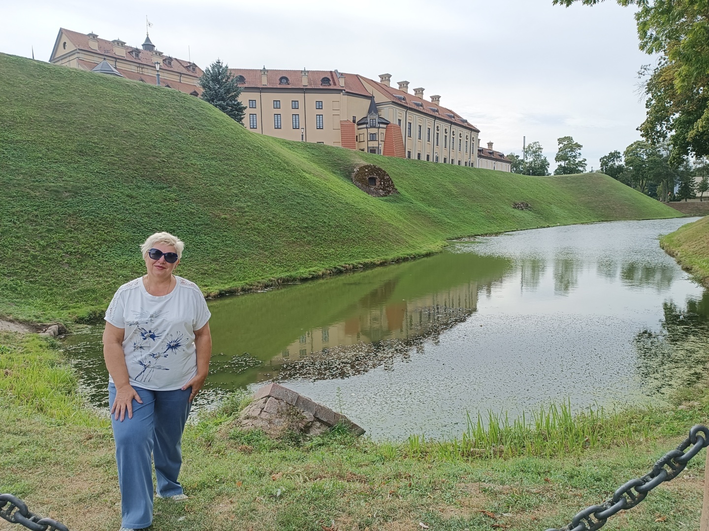 Мирский (рыцарский) и Несвижский замки, которыми владели Радзевиллы в XVI-XVIII веках. Мой третий культурный день в Беларуси. Часть 2