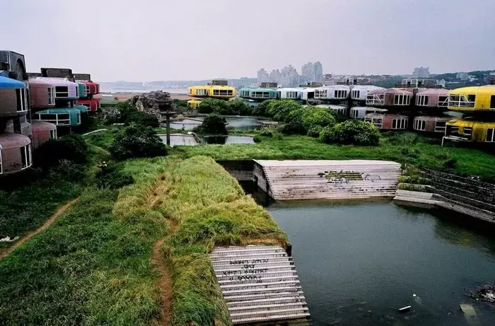 5 жутко выглядящих, достопримечательностей света