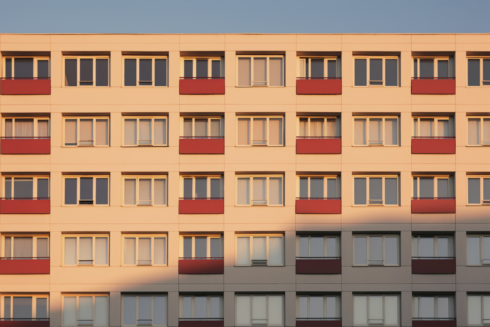 Застройщикам придётся регистрировать в ЕГРН права на созданные объекты