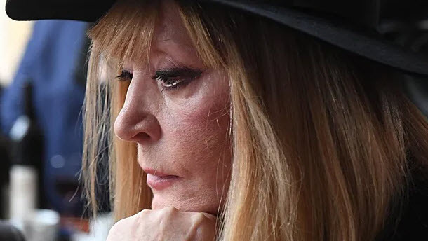 Не поверишь! Что за поворот! Оказывается, покупатель передумал покупать дачу Пугачёвой!