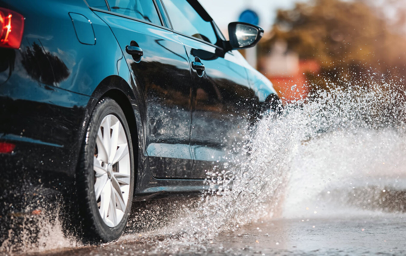 Что творит! В Томске мужчина увёз школьника в другой район и жестоко избил его только потому, что тот якобы обидел его сына! 😱