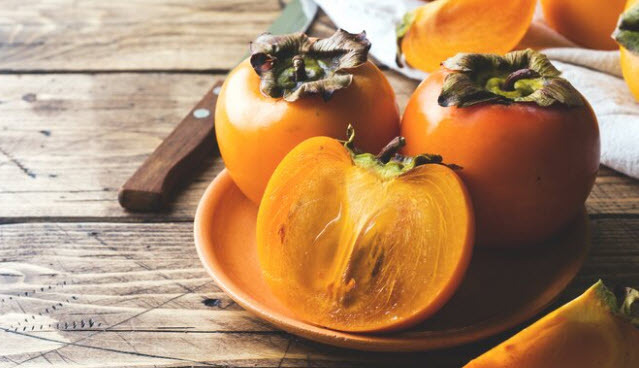 Не поверишь! Оказывается, хурма - это не просто вкусный фрукт, а настоящая находка для бабушек и дедушек!