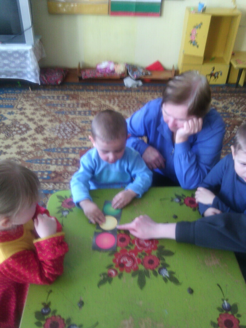 Взрослые дети богатых родителей. Экономист Кузьмин – о новой категории «бедных» россиян