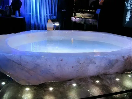 Ванна за миллион долларов. Шедевр из горного хрусталя.