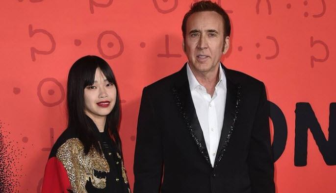 Николас Кейдж на светских мероприятиях появился со своей молодой женой! Разница в возрасте у них целых 31 год!