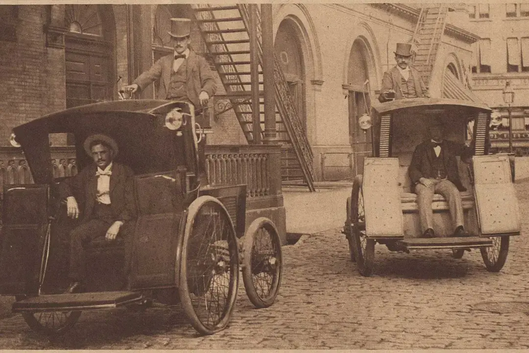 Электромобили существуют с 19 века: хронология Электромобили были одними из первых изобретённых автомобилей, и, в отличие от ранних автомобилей с бенз