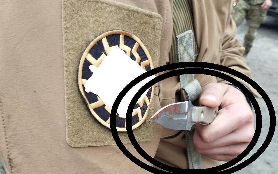 Каким ножом отрезали ухо террористу Крокус Сити Холла (Саидакрами Рачабализода)? Он называется - Нож Шип от Кизляра. Как и где его можно купить.