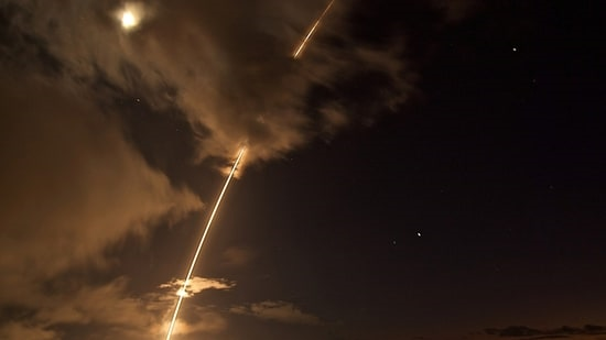 Израиль наносит ответный удар. Каковы ракетные возможности Ирана?