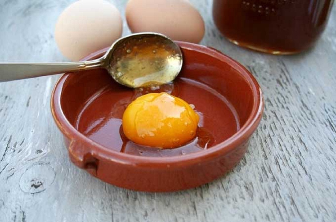 Сахар, «Бронхонорм», желток:
сильному кашлю скажем «Стоп».