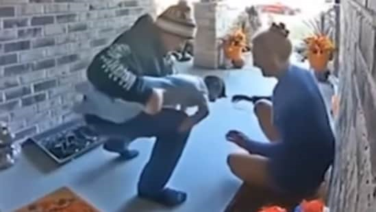 Как быстрая реакция американца спасла маленького мальчика от удушья куском курицы