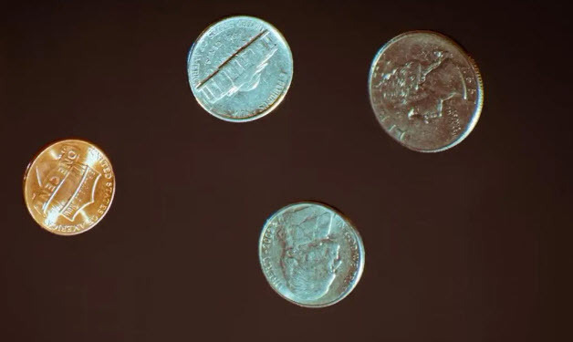 Маленькие хитрости! Чтобы не отравиться, кладем монетку в холодильник. Узнай, зачем?